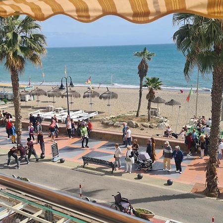 Roca Chica. Studio - First Line Beach Торремолинос Экстерьер фото