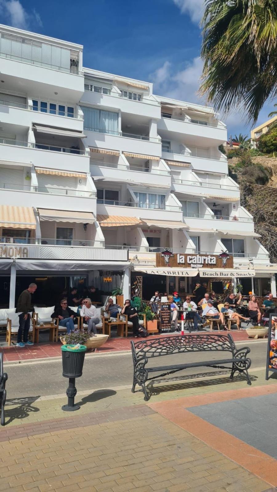 Roca Chica. Studio - First Line Beach Торремолинос Экстерьер фото